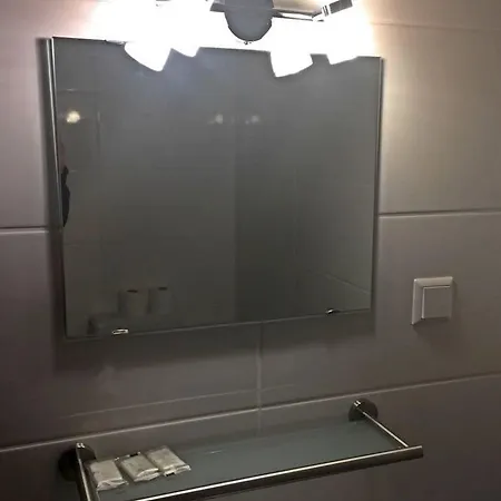 Zip Hotel