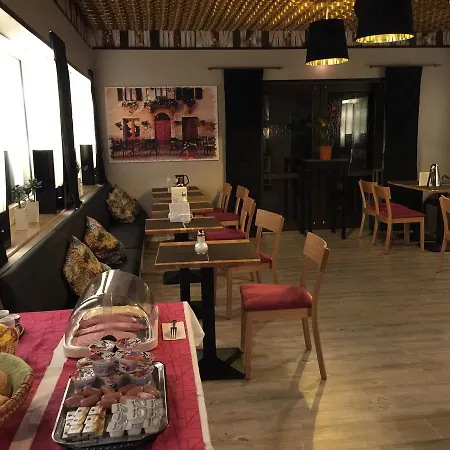Zip Hotel 3*